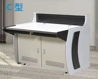 操作臺人機(jī)工程學(xué)設(shè)計(jì)理念贏得好評